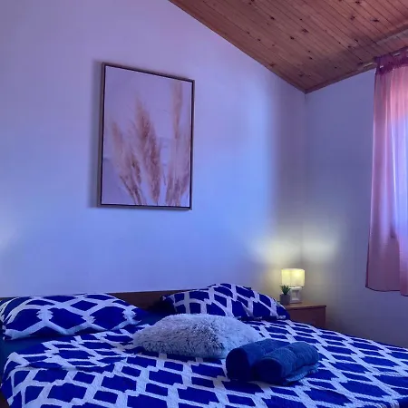 Apartman Tina *